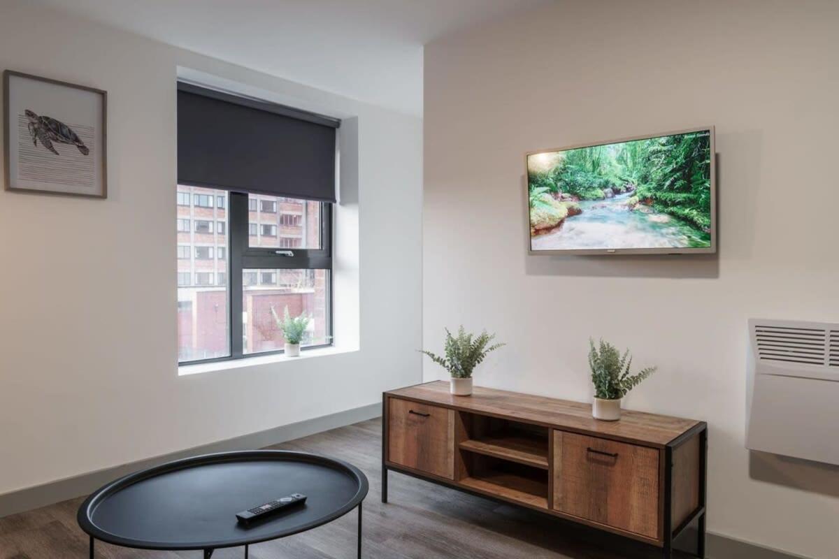 Modern 1 Bed Apartment In Liverpool Centre Екстериор снимка