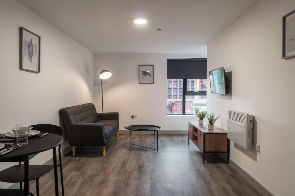 Modern 1 Bed Apartment In Liverpool Centre Екстериор снимка